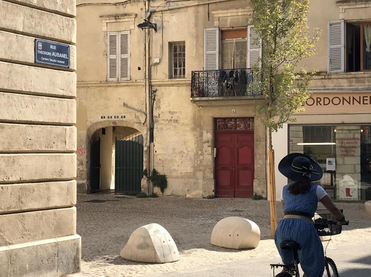 L Essentiel Avignon Intramuros Apartment Bagian luar foto